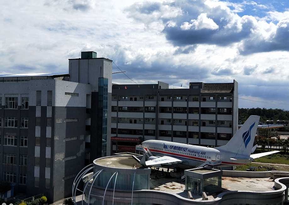 成都機(jī)電工程學(xué)校空乘乘務(wù)實(shí)習(xí)區(qū)