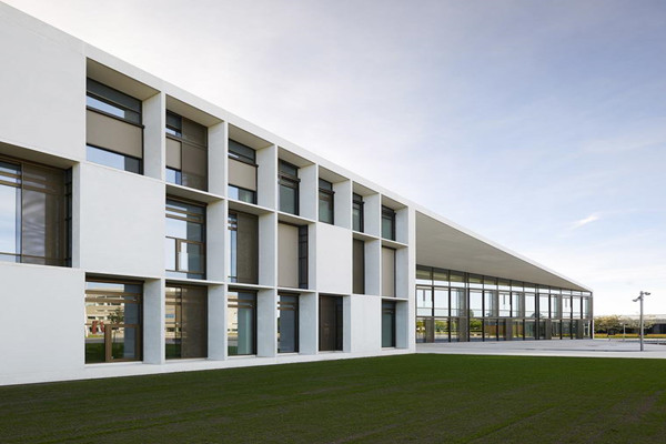 海南職業(yè)技術(shù)學(xué)校最新要聞：王承慶與師生分享科技創(chuàng)新之大國(guó)崛起