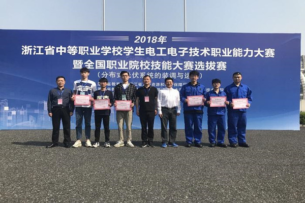 當(dāng)今職校學(xué)汽車美容專業(yè)怎么樣去哪里學(xué)