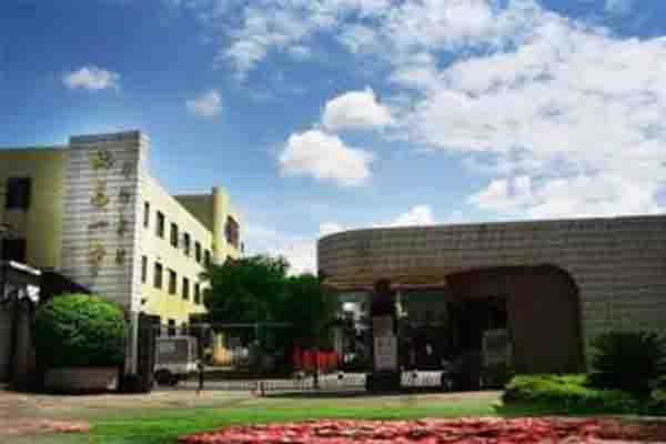 西昌職業(yè)技術(shù)學(xué)校招生之西昌市第一中學(xué)校