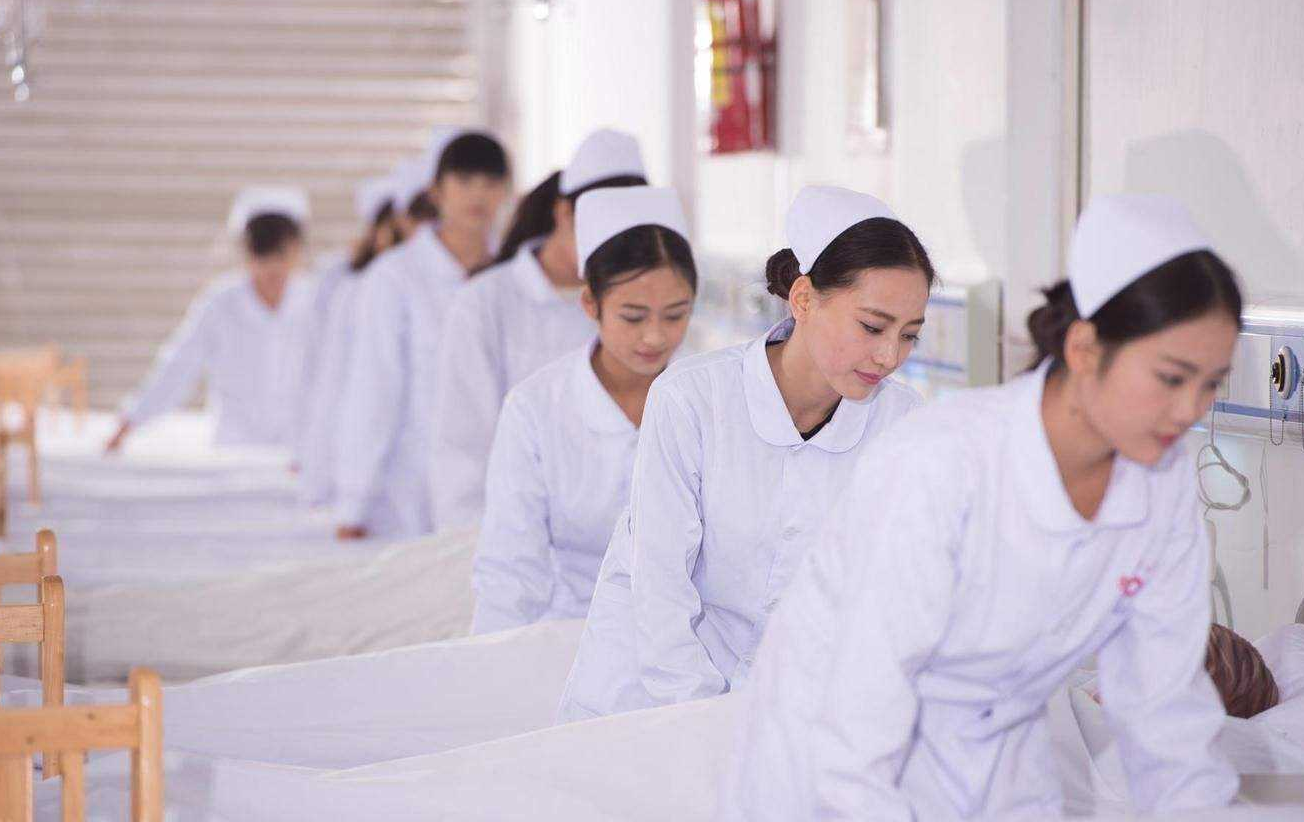 2019年助產(chǎn)專業(yè)學(xué)校排名