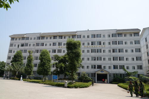 2019年樂(lè)山衛(wèi)生學(xué)校招生要求詳解