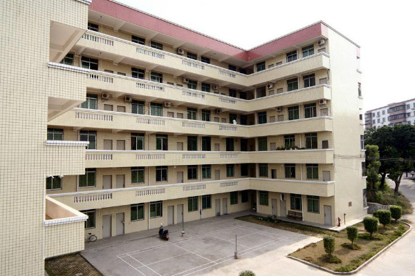 綿陽(yáng)市陽(yáng)光職業(yè)技術(shù)學(xué)校2019年報(bào)考要求簡(jiǎn)介