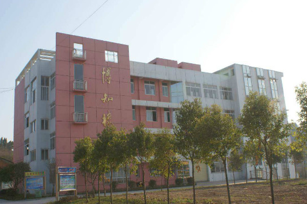 四川省遂寧市安居職業(yè)高級(jí)中學(xué)校2019年招生簡(jiǎn)章