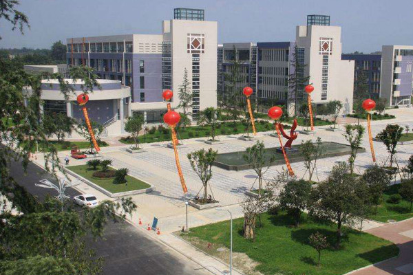 四川省鹽亭縣職業(yè)技術(shù)學(xué)校簡(jiǎn)介與2019年招生要求