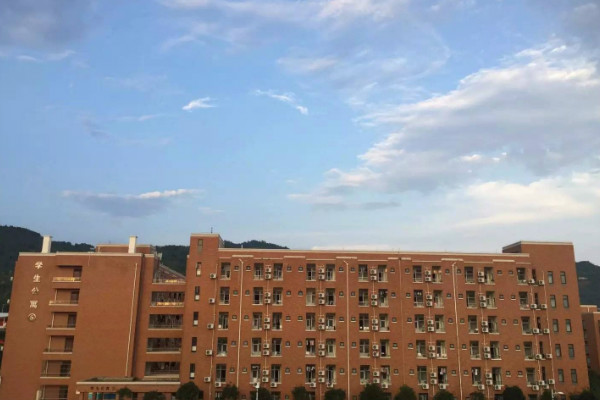 四川省金堂縣職業(yè)高級中學(xué)就業(yè)前景與2019年招生簡章