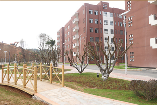 貴州航空工業(yè)技師學(xué)院環(huán)境、要求