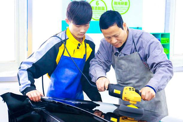 貴州航空工業(yè)技師學(xué)院汽修專業(yè)