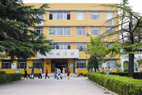 貴州省機(jī)械工業(yè)學(xué)校