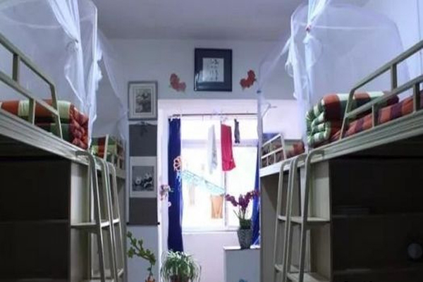 實(shí)外西區(qū)寢室