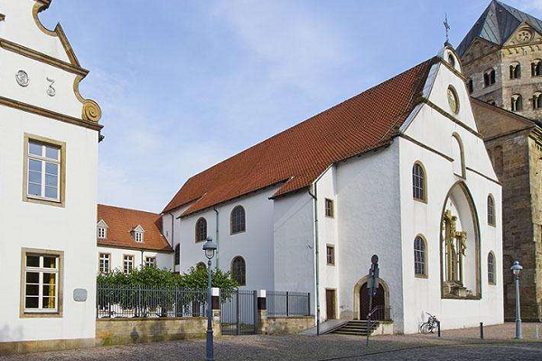 四川管理職業(yè)學(xué)院 四川管理職業(yè)學(xué)院