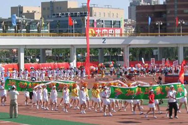 成都新運(yùn)職業(yè)學(xué)校