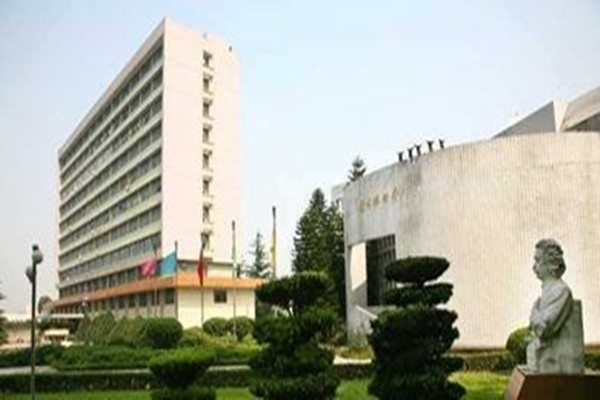 南充郵電工業(yè)職業(yè)學(xué)校