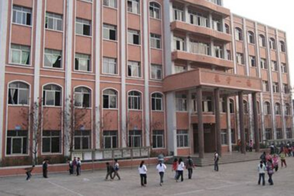 四川省儀隴縣扶輪育才職業(yè)中學(xué)校