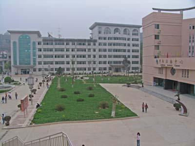 眉山職業(yè)技術(shù)學(xué)校排名