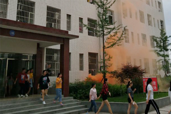 廣安職業(yè)學(xué)校