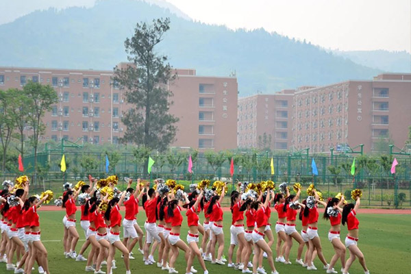 學(xué)生活動(dòng)