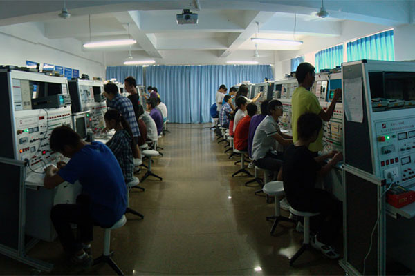 攀枝花職業(yè)中學(xué)