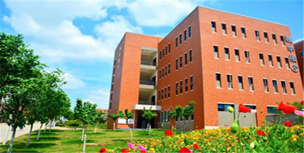 五月花高級(jí)技工學(xué)校