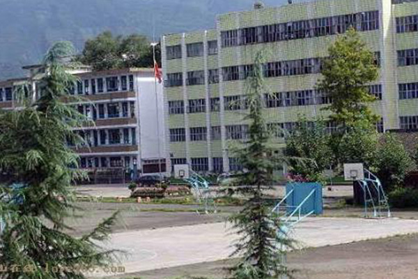 雅安職高 雅安職高