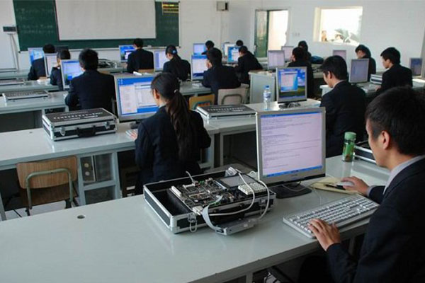 廣元職業(yè)技術(shù)學(xué)校