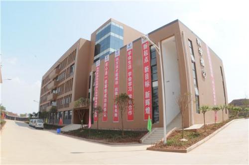 四川希望汽車(chē)職業(yè)學(xué)院