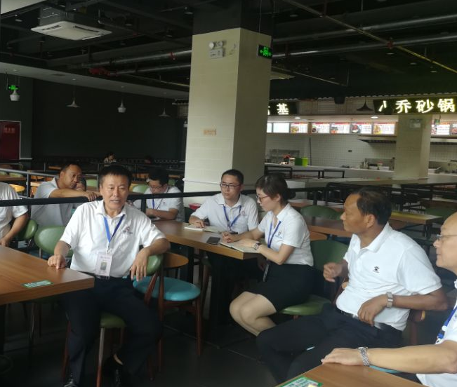 關(guān)心食堂就餐情況