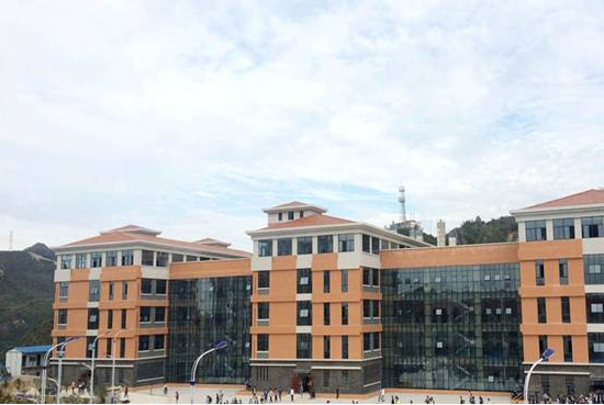 貴州城市職業(yè)學(xué)院新校區(qū)教學(xué)樓