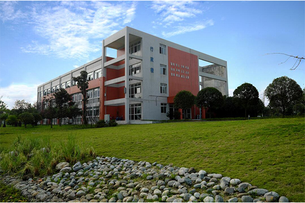 成都鐵路衛(wèi)生學(xué)校 成都鐵路衛(wèi)生學(xué)校