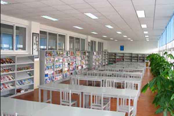 昆明職高學(xué)校