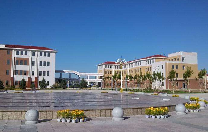 學(xué)校環(huán)境