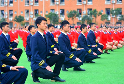 學(xué)生上課圖