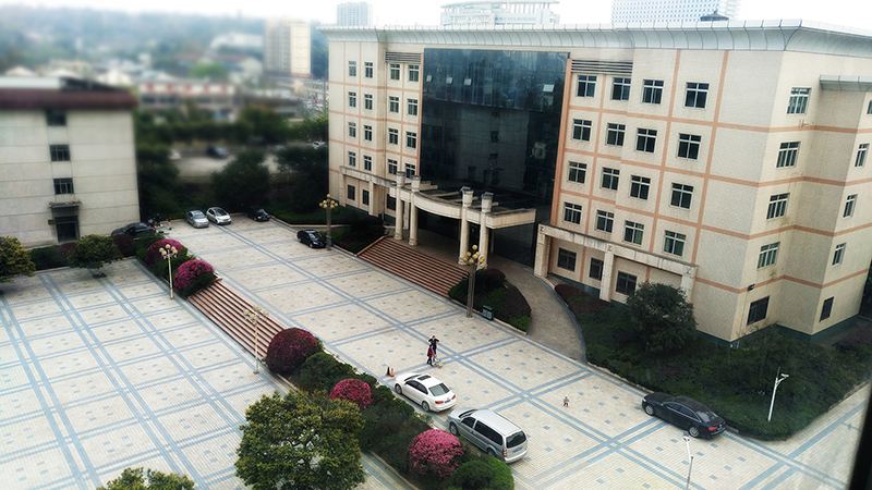 成都成醫(yī)一附院護(hù)士學(xué)校環(huán)境 成都成醫(yī)一附院護(hù)士學(xué)校環(huán)境