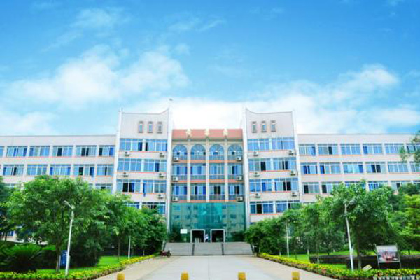 瀘州職業(yè)學(xué)校