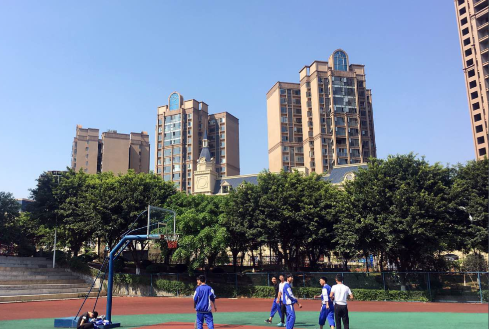 人壽華達(dá)學(xué)校是高中嗎