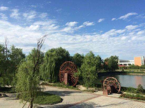 貴州中專學(xué)校