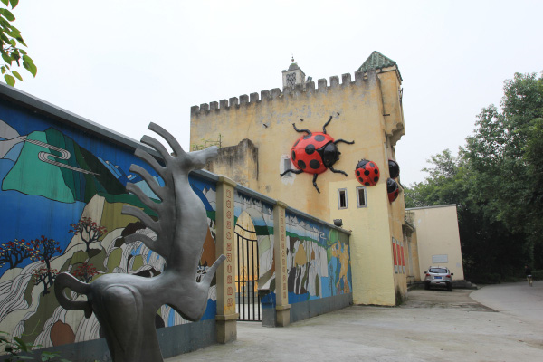 成都職業(yè)技術(shù)學(xué)校