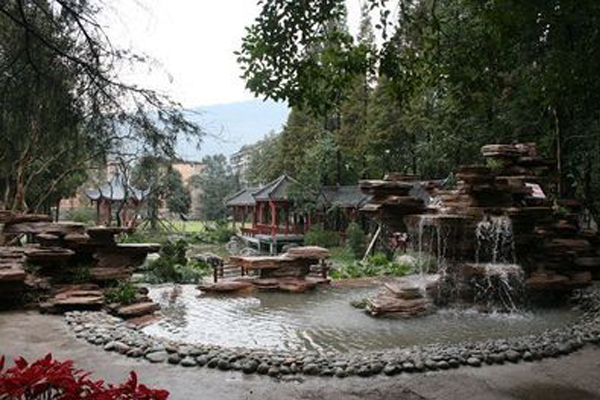 雅安職高學(xué)校