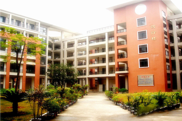 成都有哪些職業(yè)學校啊