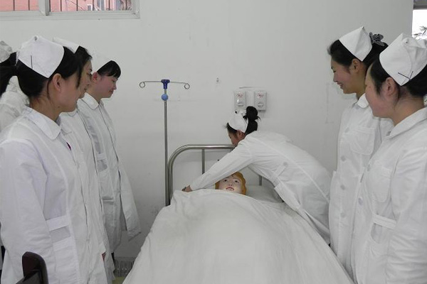 四川紅十字衛(wèi)生學(xué)校