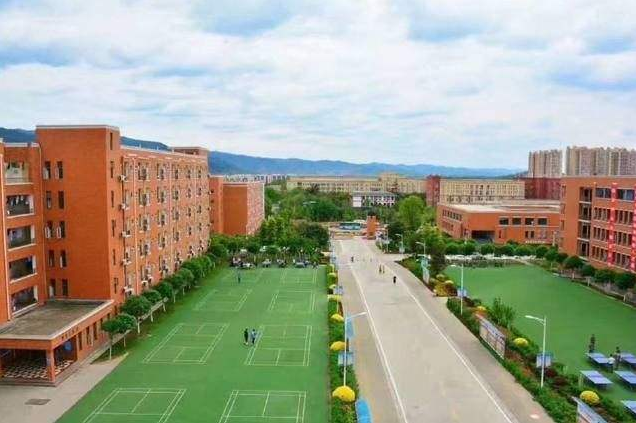 成都希望衛(wèi)校環(huán)境