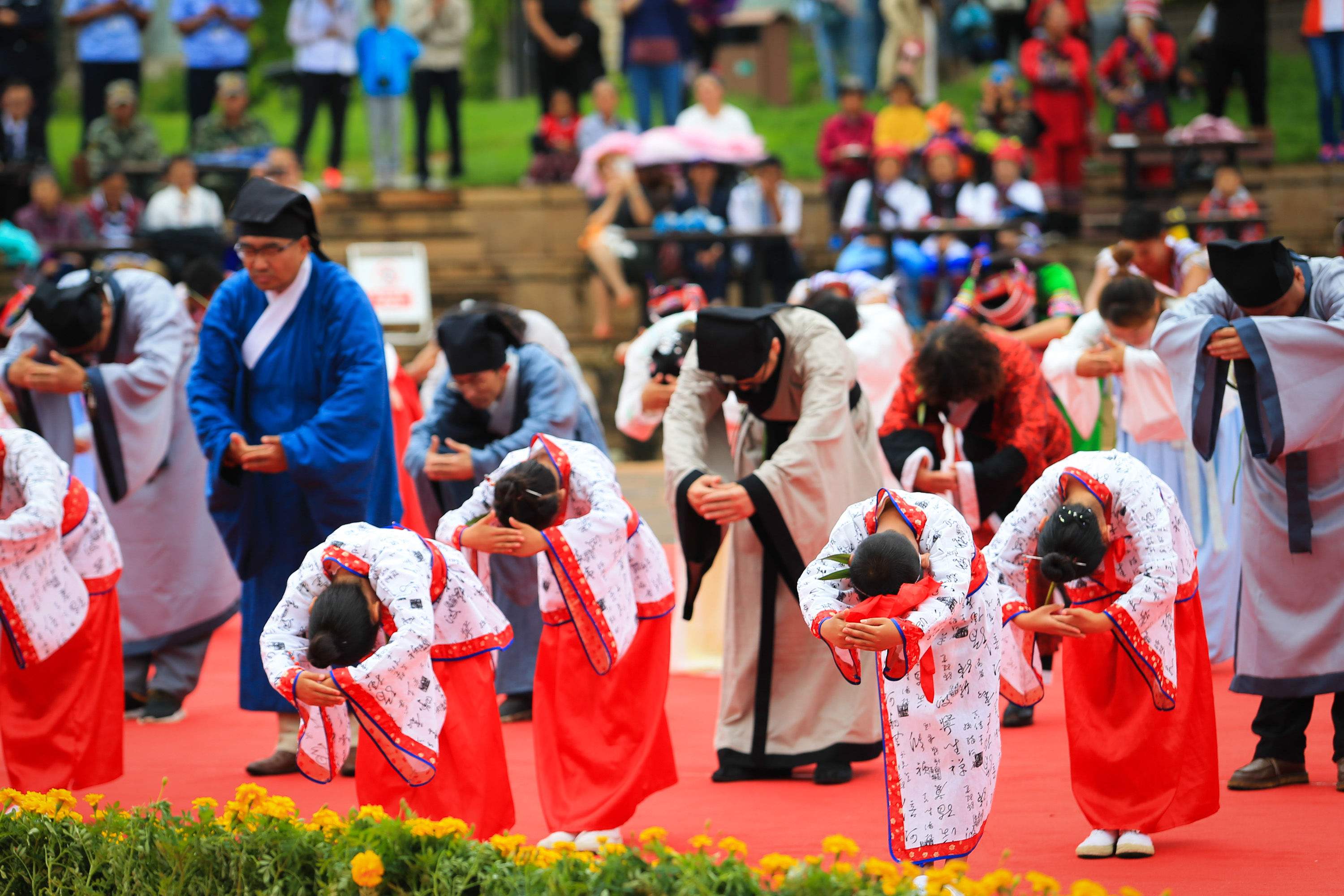 四川省成都市禮儀職業(yè)中學(xué) 四川省成都市禮儀職業(yè)中學(xué)