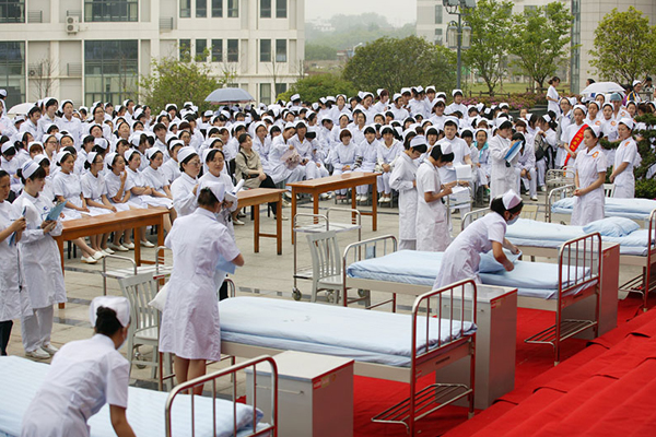 成都希望衛(wèi)校