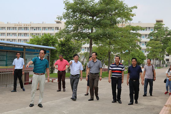 中專學校 中專學校