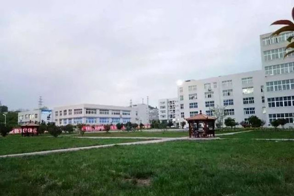 貴州航空工業(yè)技師學(xué)院