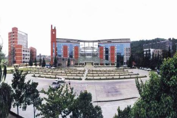 貴陽職業(yè)學(xué)校