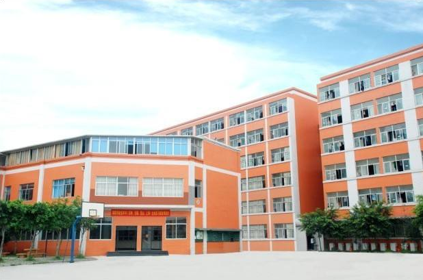 川大科技園職業(yè)技能學院學校收費標準