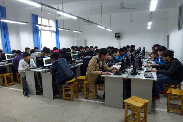 重慶職高學(xué)校