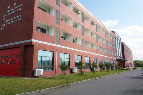 初中畢業(yè)讀什么衛(wèi)校