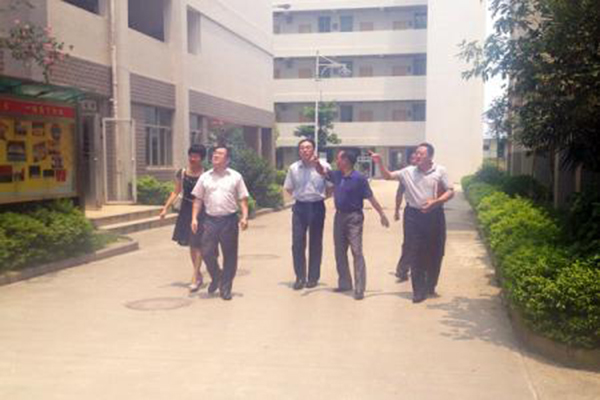 德陽慶玲機械電子工業(yè)學校